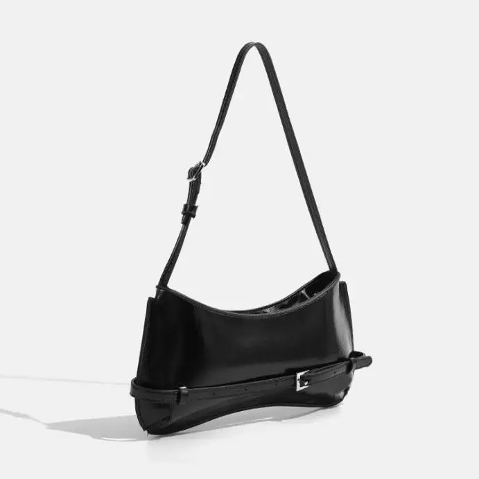 

CHAR&KEJNT Glossy Patent Leather Retro French Bread Bag Women's High-End Sensation Versatile Underarm Bag for Daily Use
