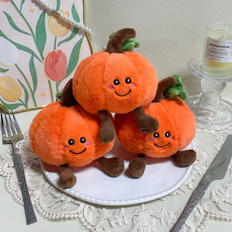Japonês bonito abóbora boneca de pelúcia pingente chaveiro presente de halloween engraçado realista abóbora peluda boneca chaveiro férias pequenos presentes