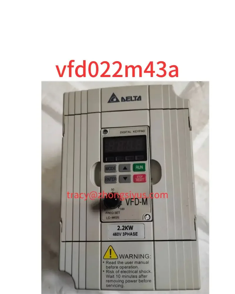 

Used frequency converter vfd022m43a 2.2 kw 380V