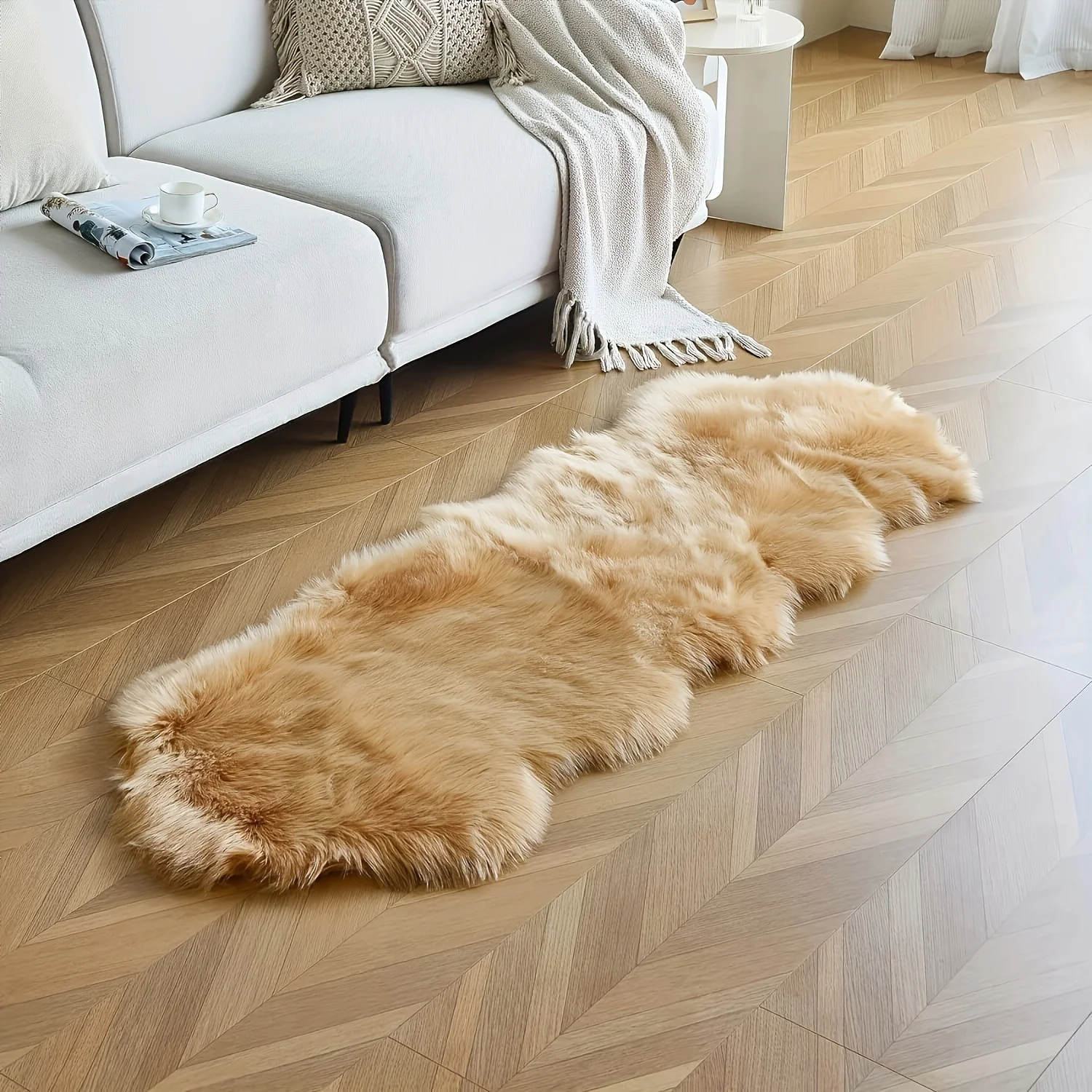 Luxuriöse Cremefarbene Kunstfell-Matte - Ultra-Weiche Plüsch-Schaffell-Matte Maschinenwaschbar Unregelmäßige Form Perfekt für Schlafzimmer – Detail 3
