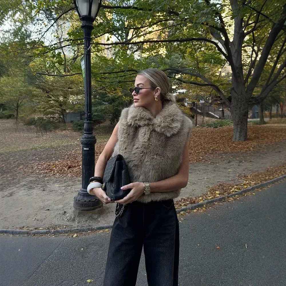 Women's fashion vest eco-friendly fur women's clothing winter warm fur jacket sleeveless short jacket trendy street party outfit