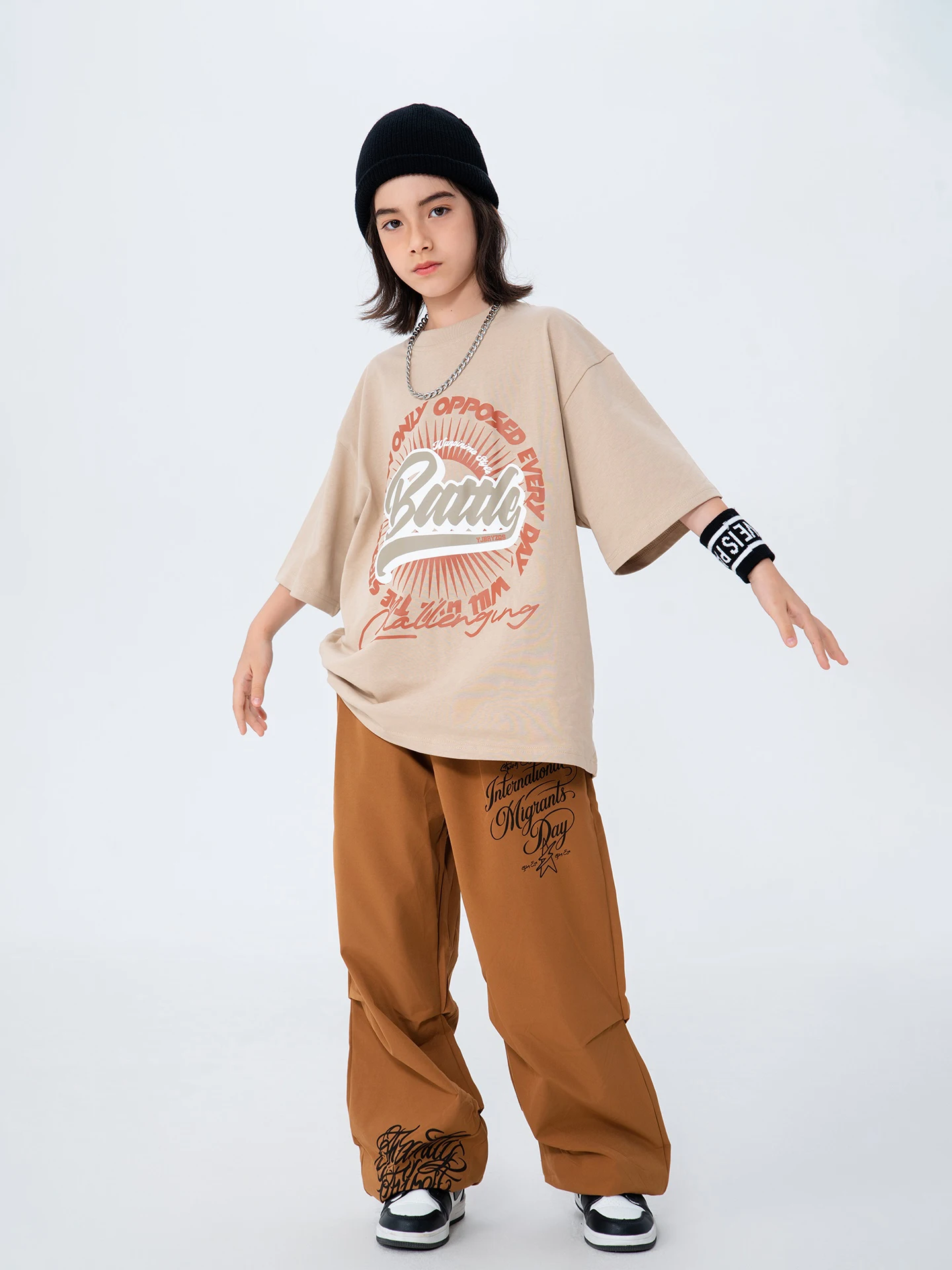 2025 dzieci sala balowa Hip Hop kostiumy do tańca dla chłopców luźna koszulka Cargo spodnie stroje dziewczyny jazzowy strój na występy DQS19977