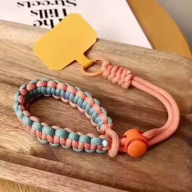 Leuke gevlochten mobiele telefoonkoord anti-verlies korte polsband hanger mode hangende riem snoepkleuren touwketting