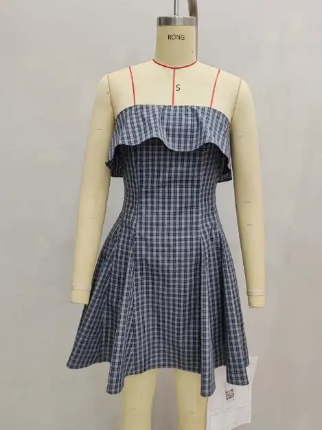 

2026 Elegant New Fashion Casual Retro High-End Blue Checkered Strapless Dress for Women's Summer Waist Slimming A-Line Dress
