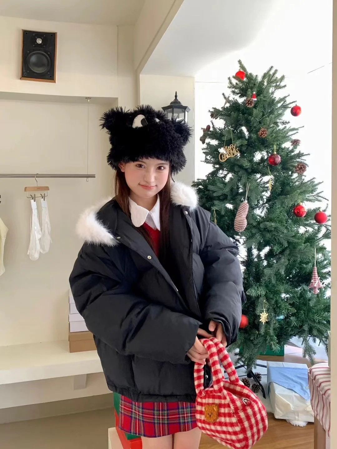 

Зимняя новинка 2023: Милое пальто-кукла с ушками медведя, хлопковое, с меховым воротником и капюшоном-медведем, большие размеры, женская одежда