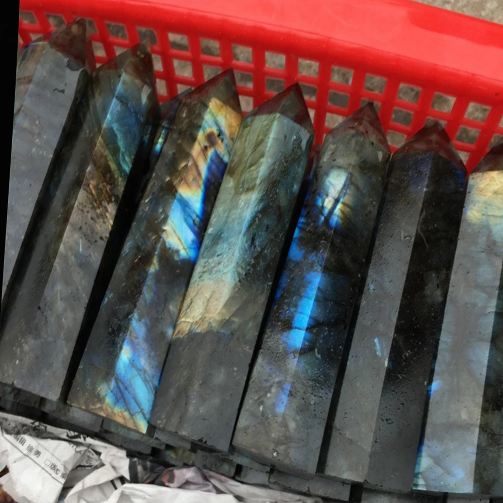 Natural Labradorite Crystal Obelisk Tower Point 6 Faceted Large Wand 8-17cm Aurora Flash Iridescent Labradorescence Hand Polished Dreamlike High Figurine Home Decor Desk Ornament Office Decor Room Decor Bedroom Decor Table Centerpiece Collectible Specimen view 3