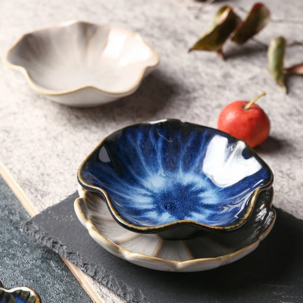 

2Pcs Lotus Leaf Sauce Plate Exquisite Pattern Ceramic Seasoning Dish for Snack Nuts Candies Small Dipping Container Gift