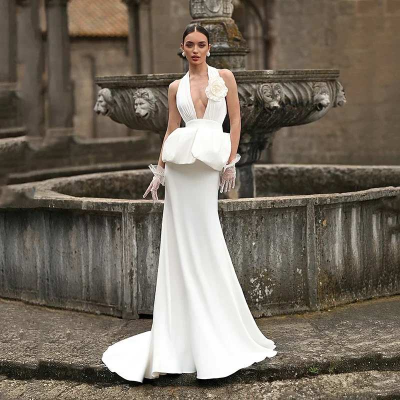 

Simple Mermaid White Wedding Dresses Sexy Halter Neck Sleeveless Beach Backless Deep V-Neck Flowers Wedding Bridal Customized