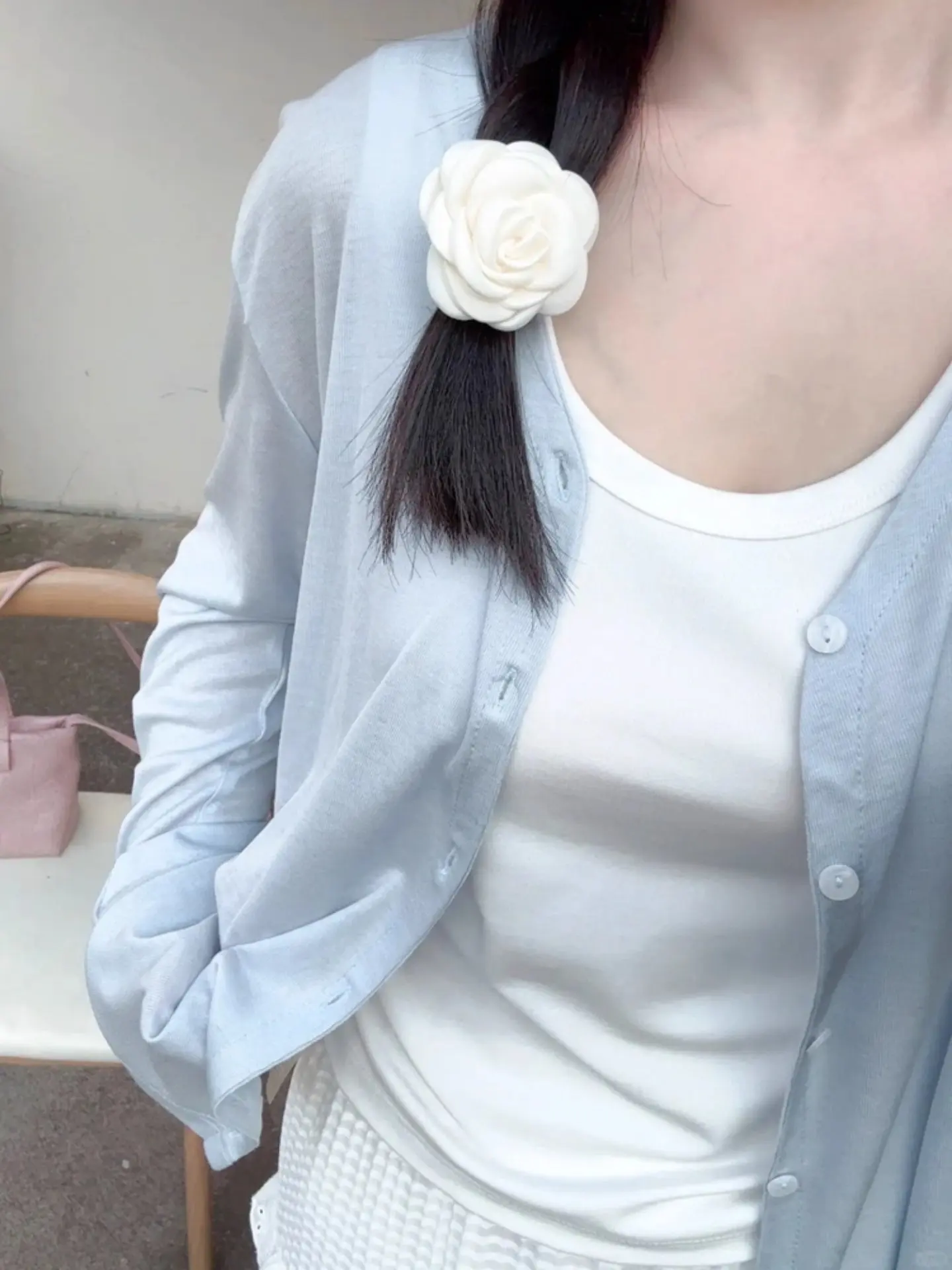 Cardigan poinçon tricoté bleu Vêtements d'extérieur pour femmes Été Nouveau Sle Long Sve V-Ne Manteau de climatisation Protection UV Casual...