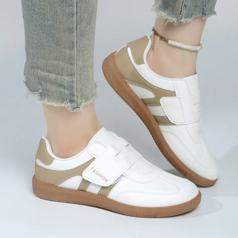 2026 Spring and Autumn New Women's Vintage Comfortable Color Blocking Sneakers Women Fashionable Shallow Mouth Vulcanized Shoes