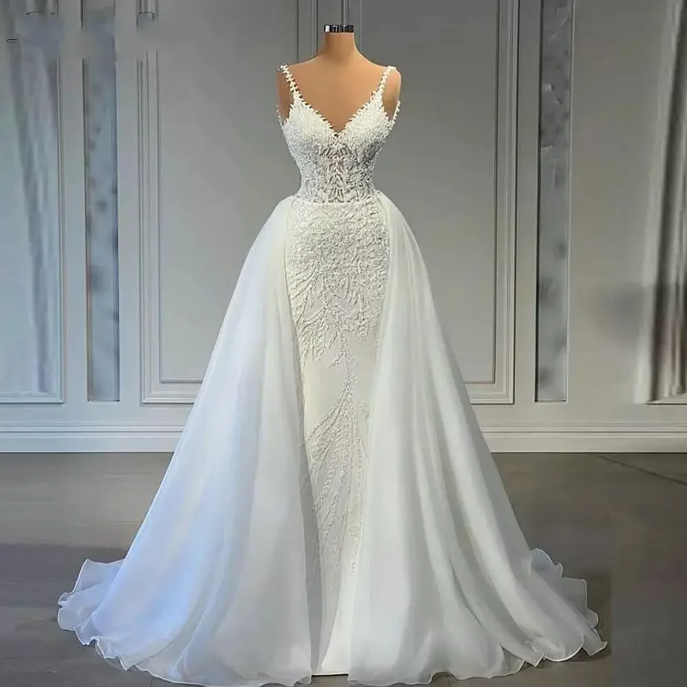 Customized Pretty Spaghetti Strap Full Lace Appliques Wedding Dresses Robe De Mariée V Neck Bridal Gowns With Detachable Train