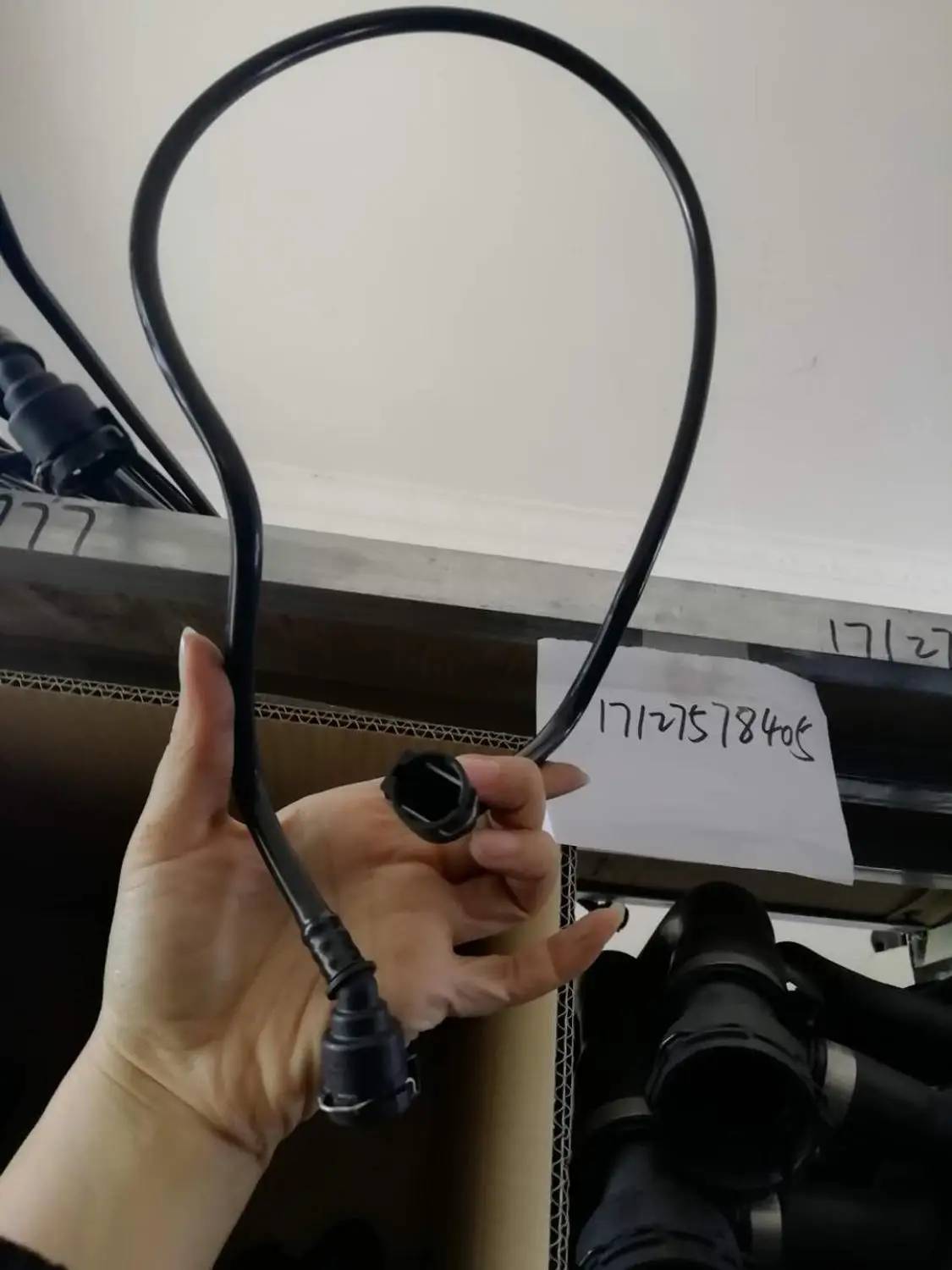 

Water Hose - Expansion Tank to Radiator (Vent Hose) For B MW 17127578405