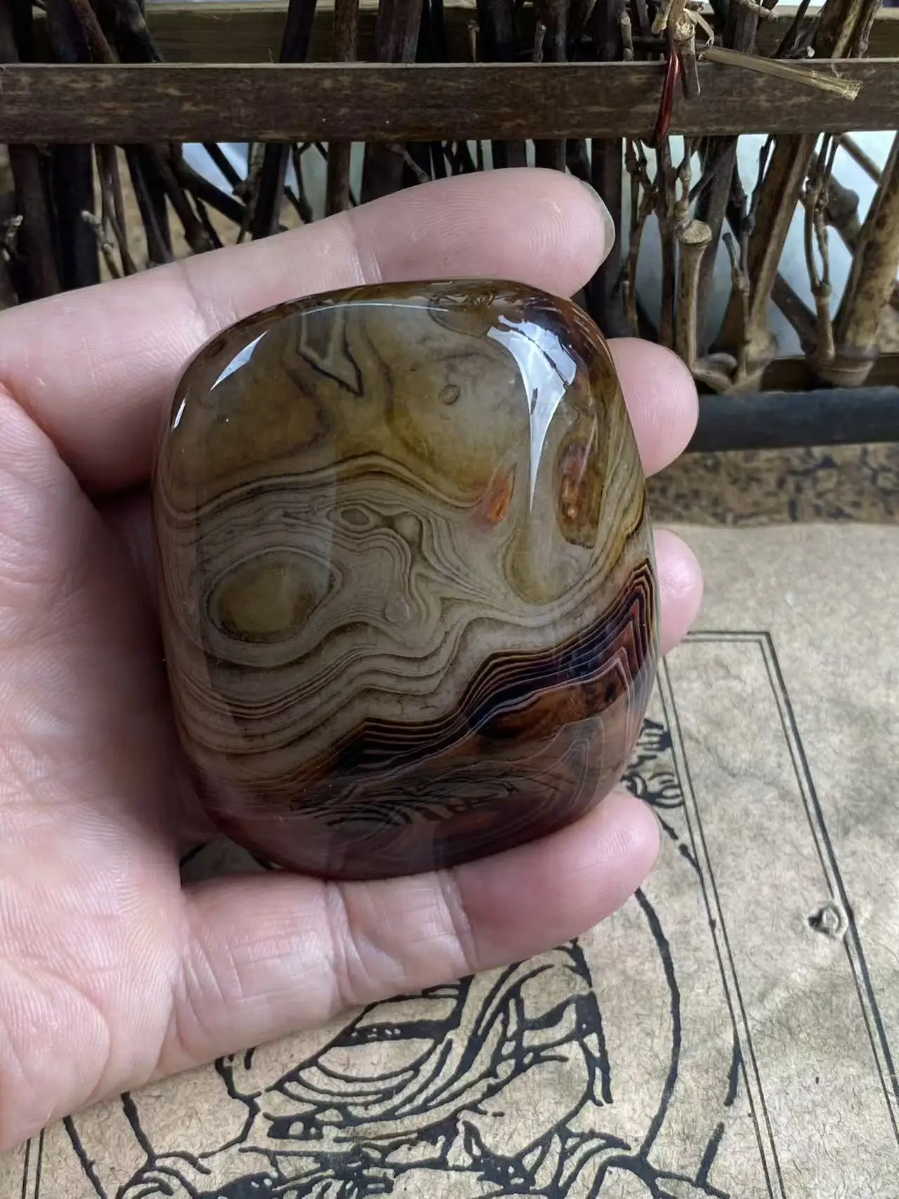 1pcs/lot 50-70mm Natural Twisted Agate Curious Stone Scenic Eye Stone Rain Flower Stone Madagascar Rough Stone Handheld Piece