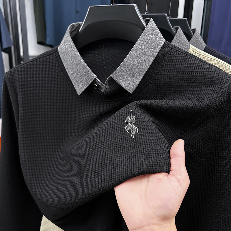 Qualität Frühjahr Neue Mann Langarm T-Shirt Falsche Zwei-Stück Pferd Stickerei Britischen Stil Tops Casual Vielseitige männer kleidung
