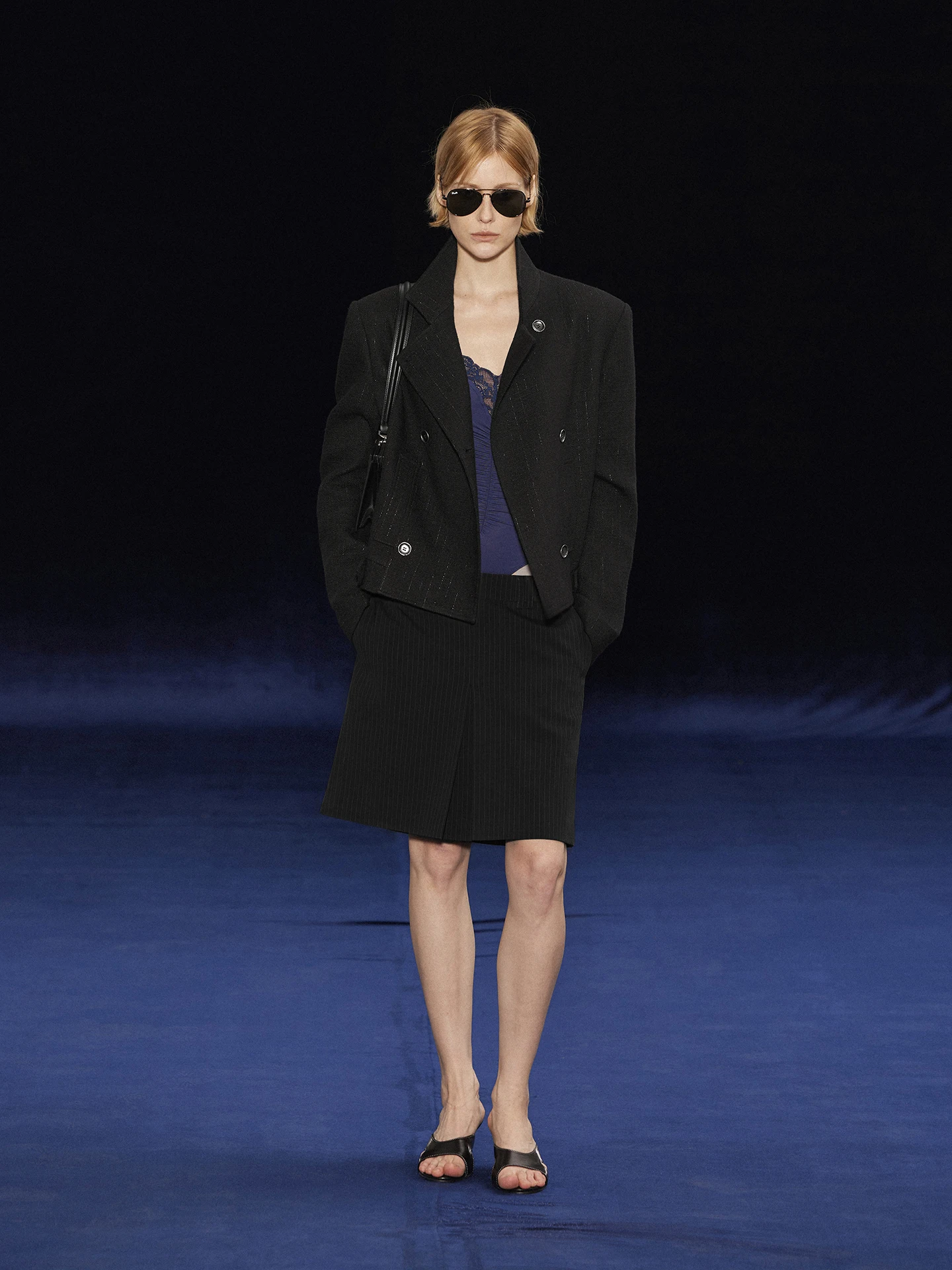 

Юбка с низкой талией из серии Retro с плиссировкой, 3D-эффектом и прямым кроем, из смесового полиэстера, весенняя коллекция Randpiee