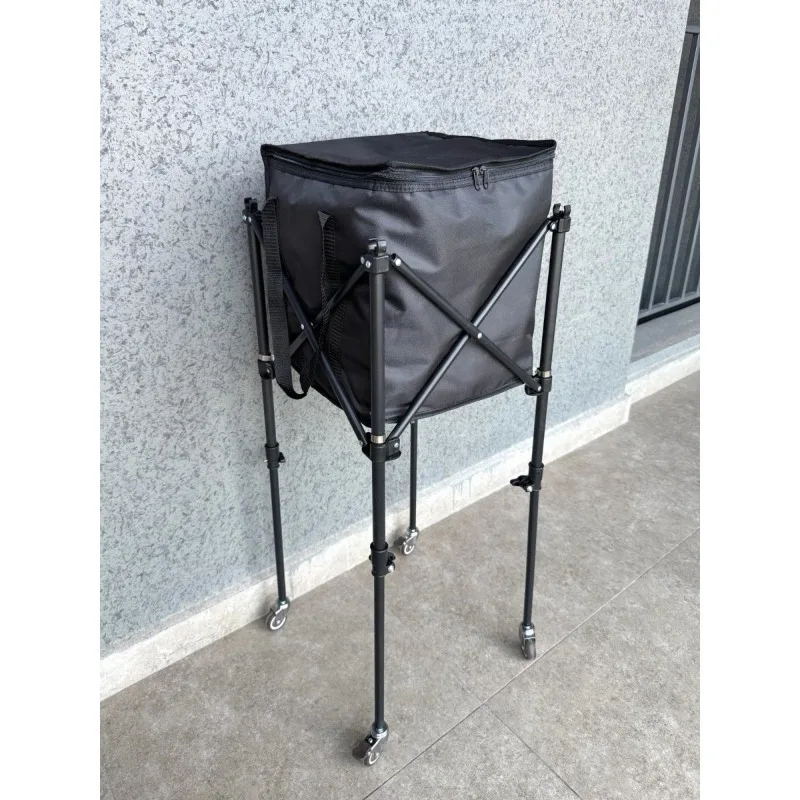 Tenniskar, tennistrainingwagen.