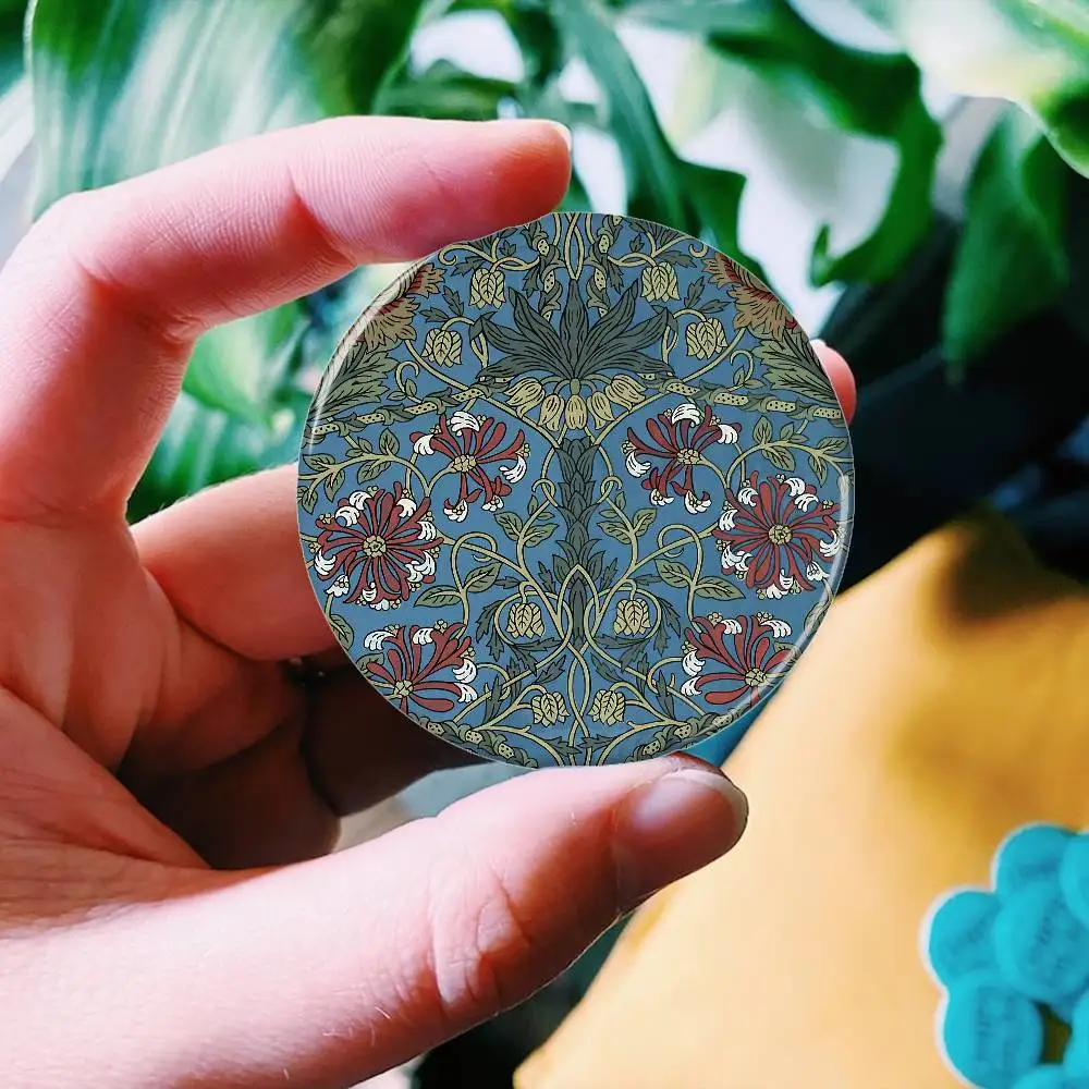 William Morris 58mm Animals Funny Brooches Badge Backpack Clothes Gift Accessory