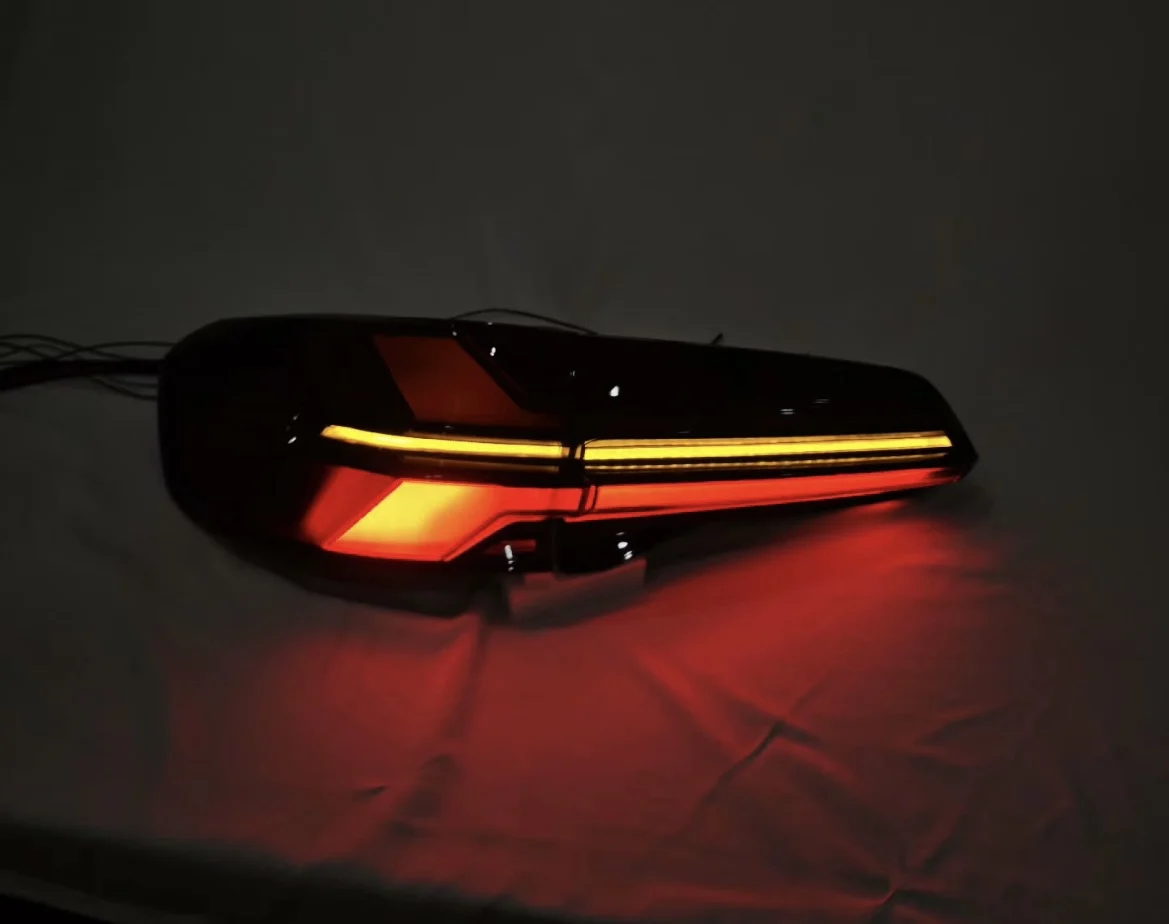 고품질 오리지널 G05 LCI 테일 램프 BMW X5 G05 LED LCI 테일 라이트 20242025 노란색 방향 지시등 G05 부품