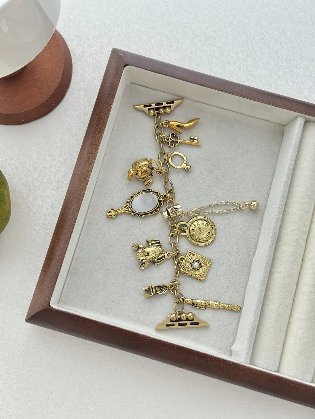 

Винтажный браслет-шарм золотистого цвета для ремешков Apple Watch, совместим с размерами 38-49 мм