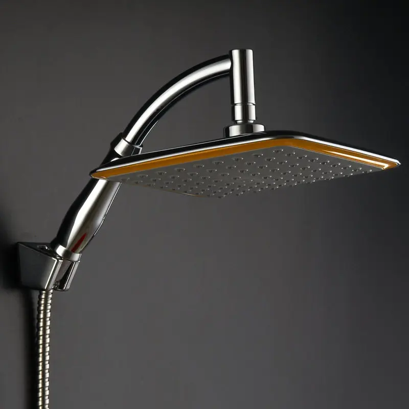 Pressure-enhanced shower head with large outflow and top spray function