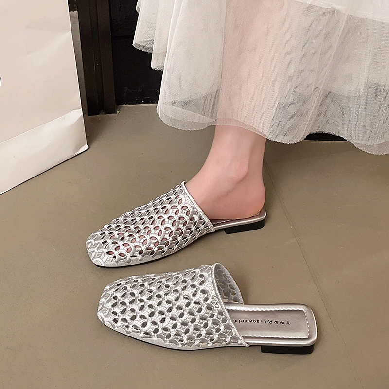 

Fashion Designer Women's Shoes Exquisite Hollow Out Mueller Slippers for Woman Summer New Baotou Casual Shoes Zapatos De Mujer