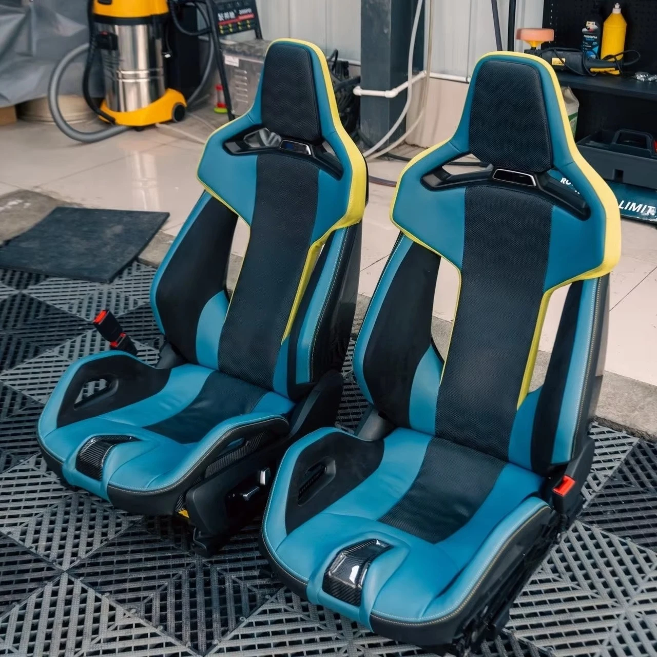 A pair For M2 M3 M4 M5 M6 X3M X4M X6M X6M G80 G81 G82 G87 G90 F90 F93 F94 F95 F96 F97 F98 Carbon Bucket Seats