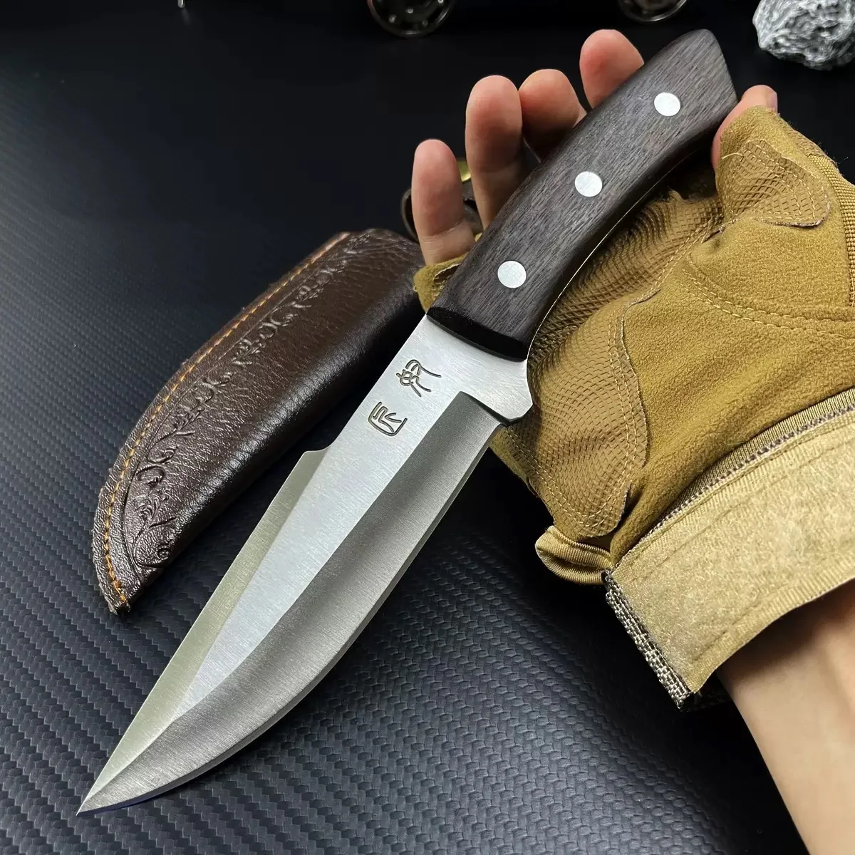 Outdoor Straight Kn…