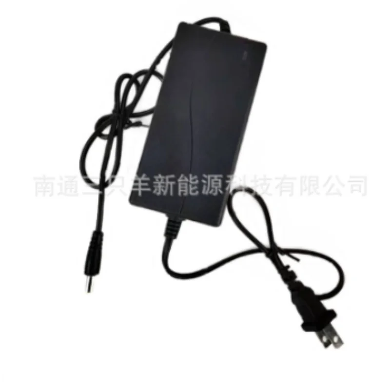 

Two 6.0AH batteries+1 line charger+1 Seat Charger