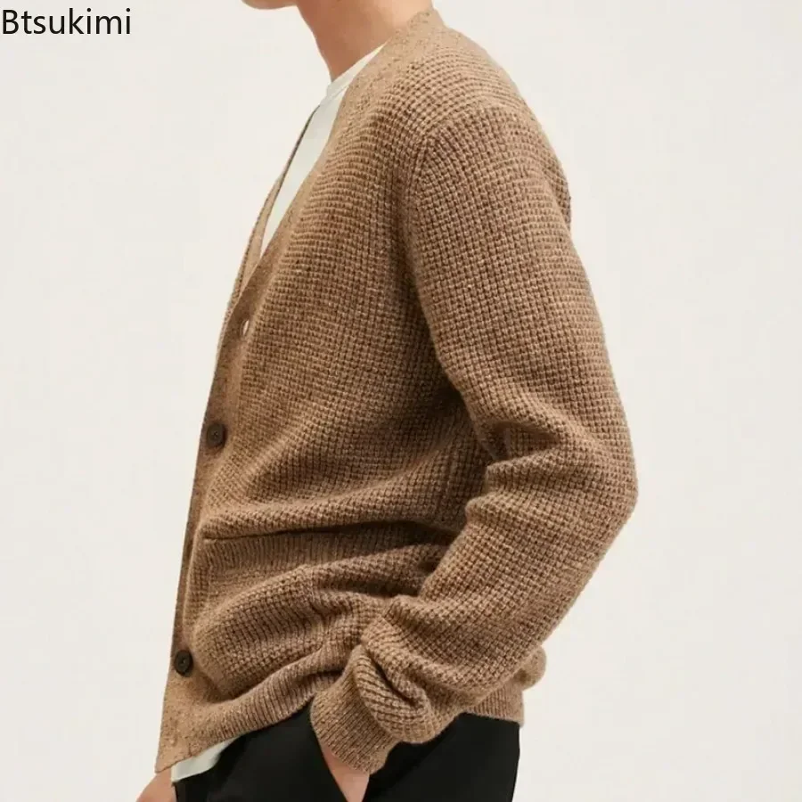 New 2024 Autumn Winter Men\'s Knitted Sweaters Warm Coats Mens Streetwear Single Breasted Top V-neck Cardigan Brown Sweater Male