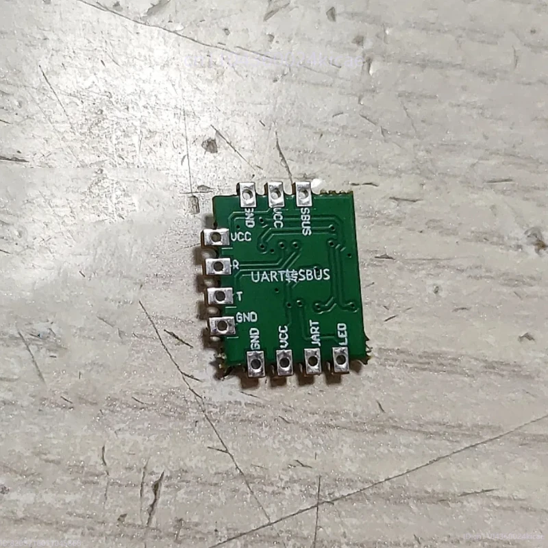 3.3 فولت SBUS إلى TTL UART وحدة محول حزمة صغيرة جدًا نقل البيانات التسلسلية الكمون المنخفض التحكم في الطيران