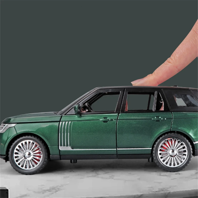 1:24 Range Rover Sports SUV Alloy Car Model Diecast & Toy Off-road Vehicles Metal Car Model Simulation Sound and Light Kids Gift