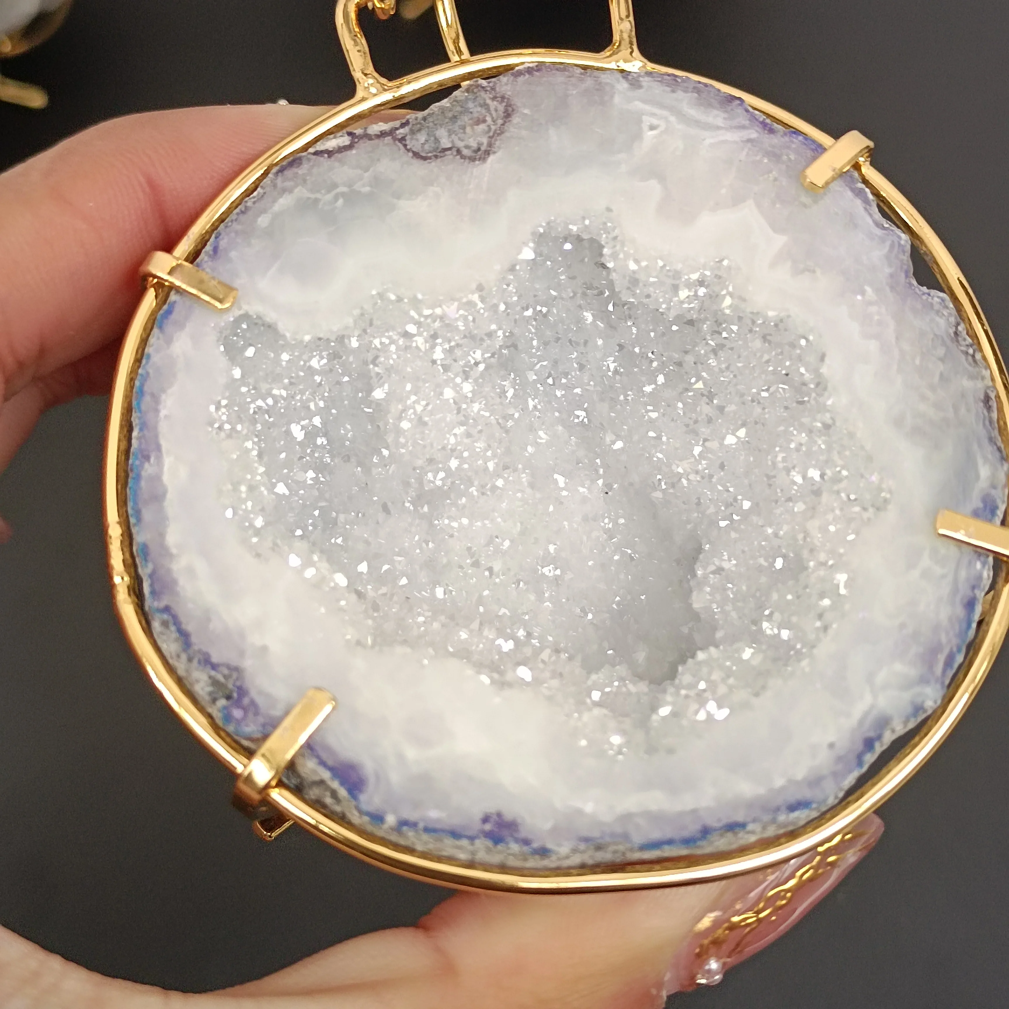 Natural Handmade Storage Agate Geode Necklace Box Rough Quartz Crystal Earring rings Box Crystal Stone Women Jewelry Container