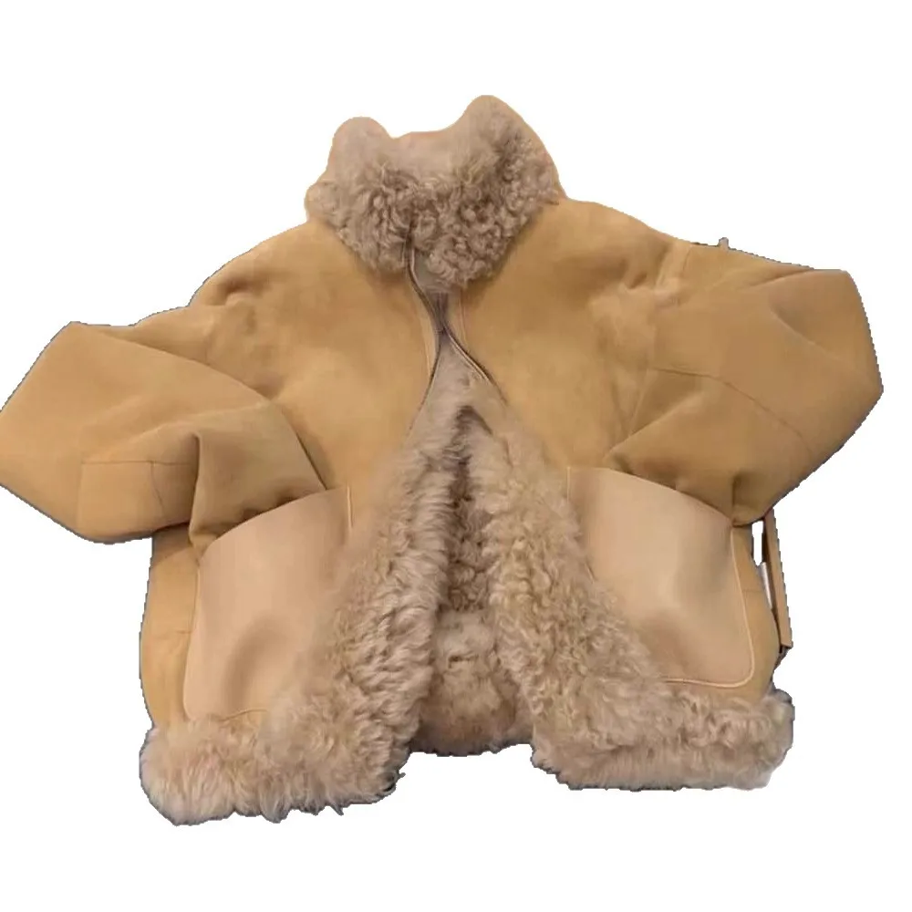 2025 New Fur One-piece Khaki Stand Collar Lamb Wool Small Fragrant Style Short Fur Coat for Women in Winter Solid Color Fashion