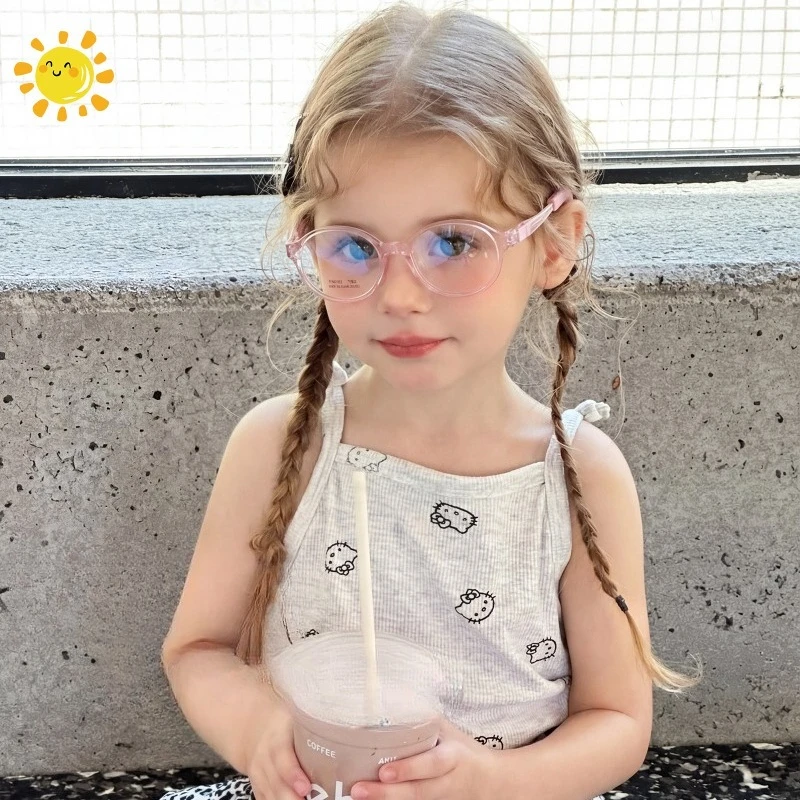 

CYEE Kid-Friendly Photochromic Myopia Eyeglasses AntiBlue Ray Eco-Friendly Materials Glasses Custom Prescription Optical Eyewear