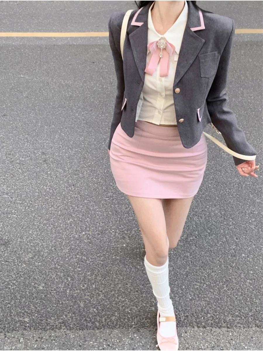 Frühling koreanische Uniform Set Mädchen adrette Stil täglich lässig jk Uniform grau kurzen Anzug Mantel schlankes Hemd rosa Wickel Hüftrock