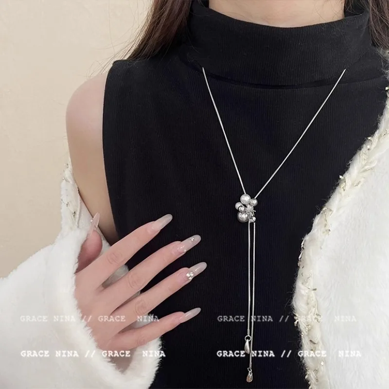 الفرنسية الرجعية اللؤلؤ قلادة المرأة مهدب تصميم تحسس ضوء الفاخرة المتخصصة الترقوة سلسلة المختنق سحب سترة سلسلة #1