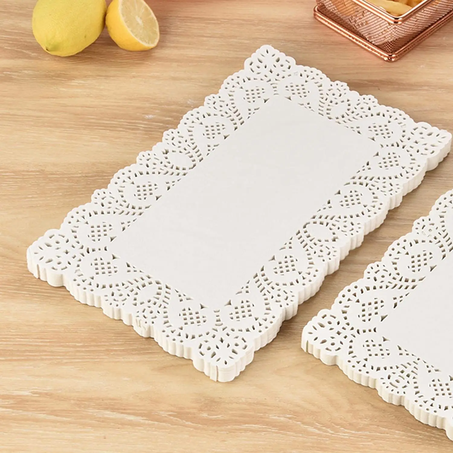 150 Pcs Rectangular Oil Absorption Paper Lace Doilie Wedding White Christmas Coasters Baking Placemat Craft Table Decoration