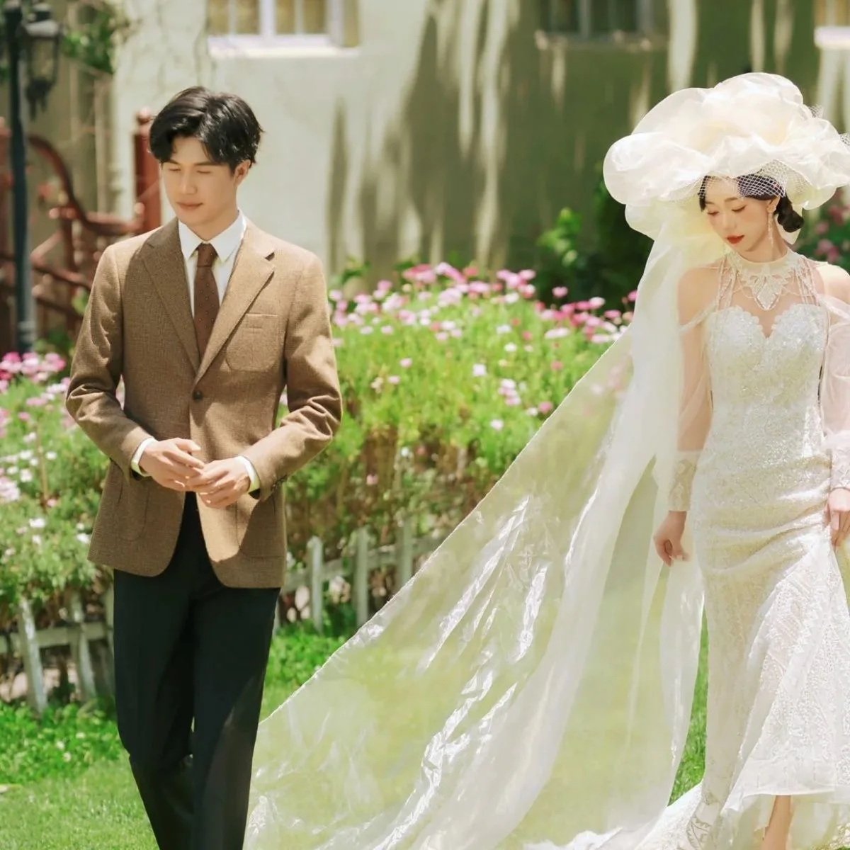 

Ele mat Bla Velvet Ribbon Hepburn Sle Hat for Women Vintage Photoaphy Studio Cap Casual round Top Large Brim