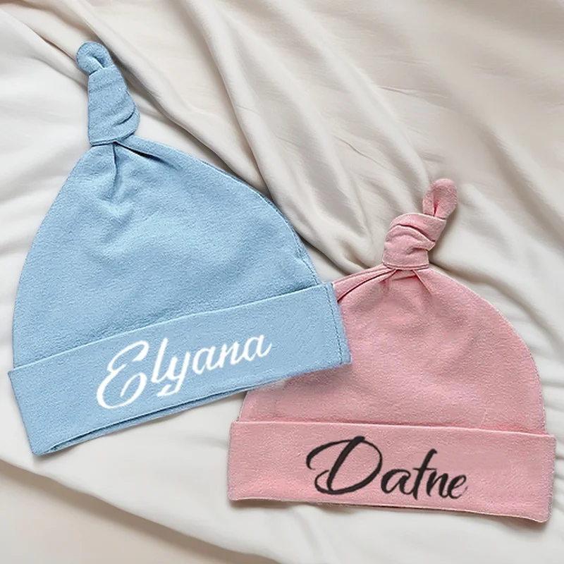 

Персонализированная детская шапка, завязанная детская шапочка с вышивкой имени, шапки из органического хлопка для новорожденных, подарки для душа 0-4 месяцев
