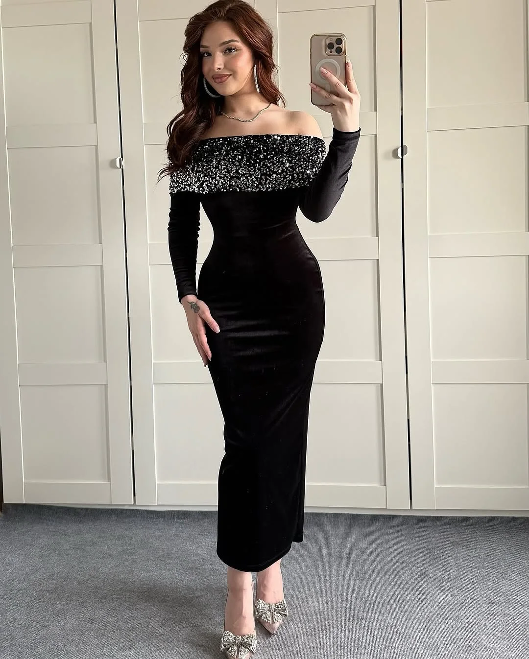 

New Design Sexy Sequins Off The Shoulder Full Sleeves Velvet Slim Simple Mermaid Evening Prom Formal Party Dress