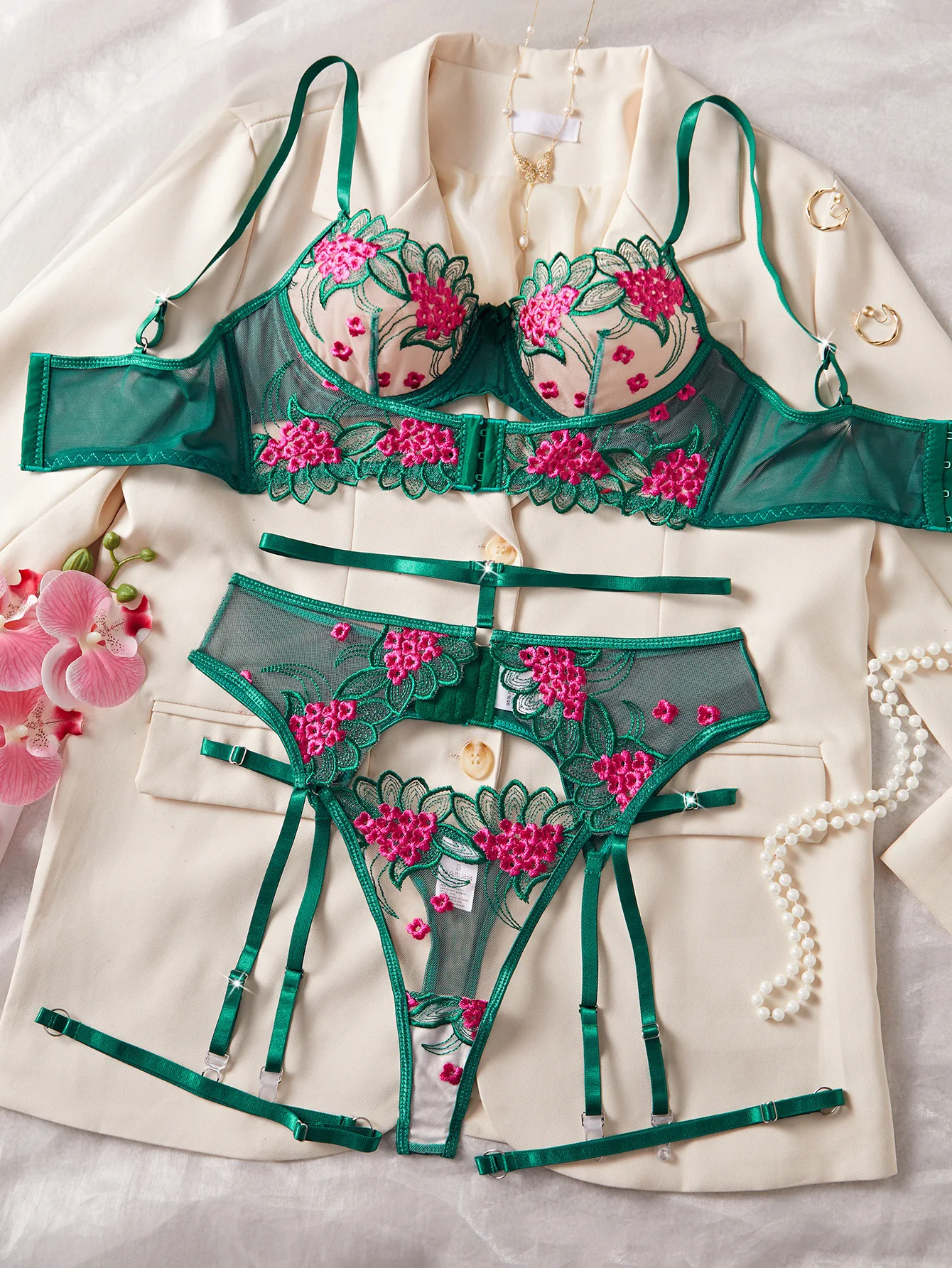 3Pcs Lace Sexy Embroidery Flower Bra Set Girls Women Bralette Transparent Green Underwear Thong Bras Lingerie Panties Sets