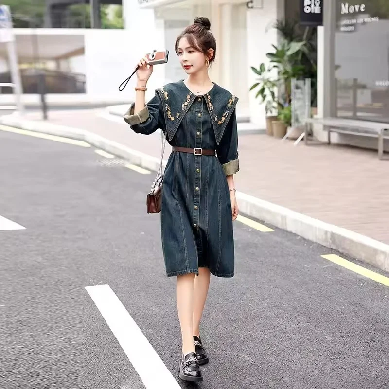 Autumn Denim Dress Women Retro Embroidered Long Sleeves Jeans Dress Ladies Doll Collar Dress New High-end Exquisite Denim Dress