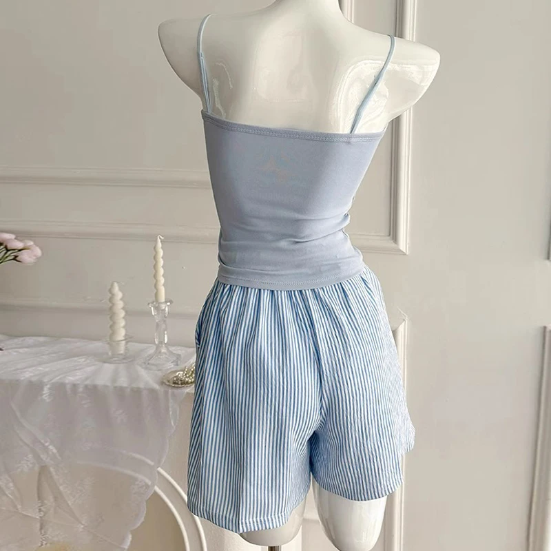 Conjunto de pijamas femininos 2025 verão camisola e shorts senhoras moda estilo coreano roupas para casa terno com almofada no peito