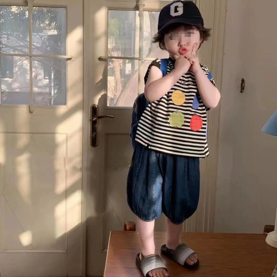 

Летний костюм для мальчиков и девочек, новинка 2024, детский летний крутой цельный топ, Детский комплект из двух предметов в западном стиле