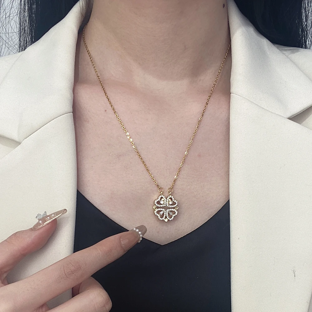

Design Hearts Four-leaf Clover Magnetic Necklaces for Women Exquisite Pendant Cubic Zirconia Clavicle Chain Lovers Gifts Jewelry