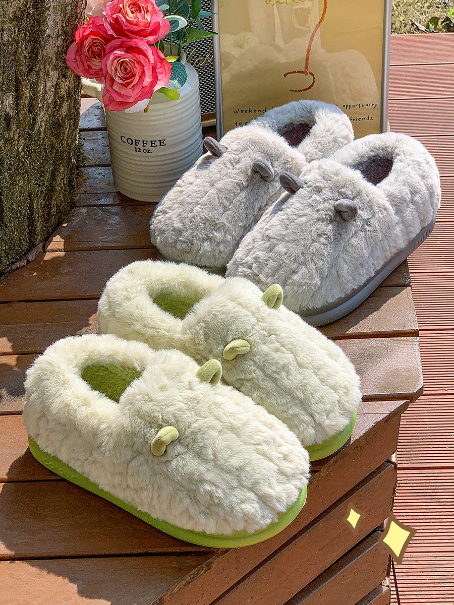Belles pantoufles d'hiver pour femmes, pantoufles de maison en coton, dessin animé mignon, cerf de noël, chaussures de maison antidérapantes, nouvelle collection