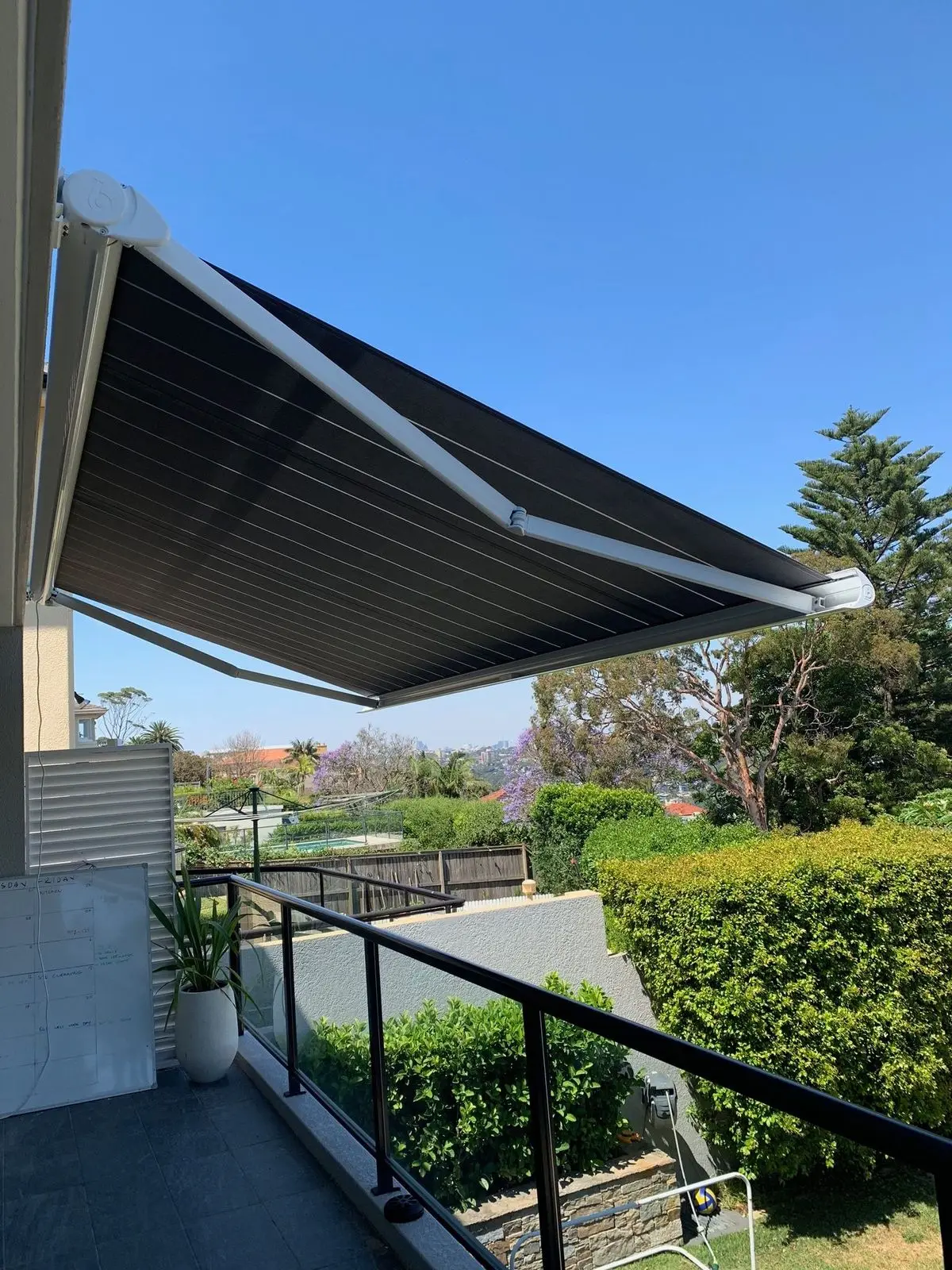 

Custom Electric Patio Garden Aluminum Full Cassette Awning Acrylic Fabric Wholesale Folding Arm Outdoor Retractable Awnings