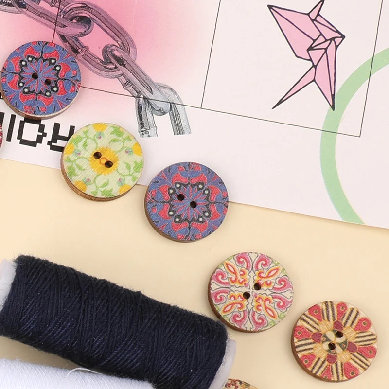 MIUSIE 300/500PCS Round Retro Flower Series bottoni in legno per abbigliamento bottoni per cucire fai da te Scrapbooking Decor accessori artigianali