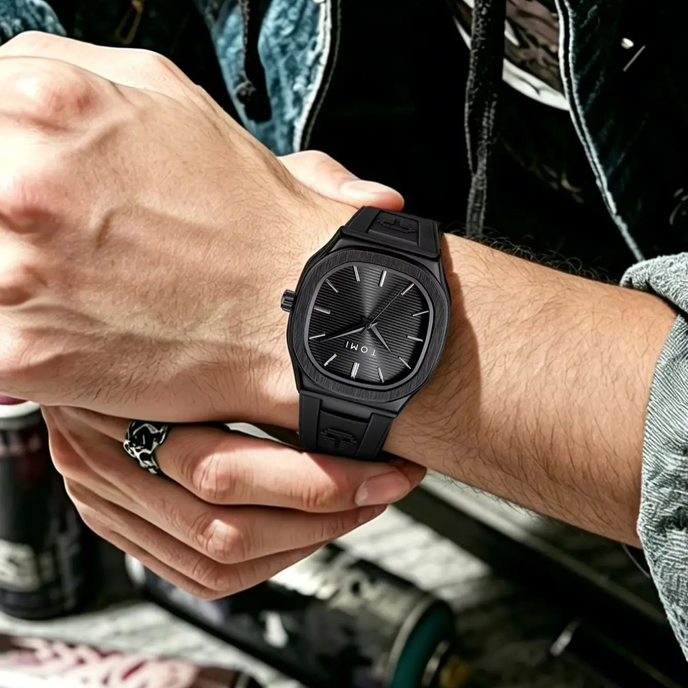TOMI 2026 New Fashion Men's Quartz Watch Simple Square Dial Rubber Strap Waterproof Analog Wristwatch image 3