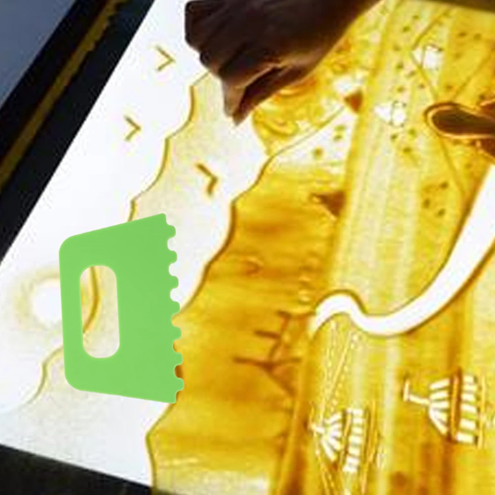 

8Pcs Line Draw Scraper for Kids Reusable Plastic Paint Tool for Creative Graffiti DIY Craft Kindergarten Art Activity